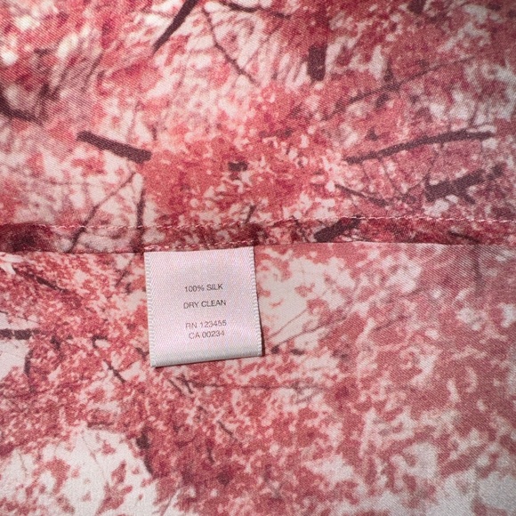 Lord & Taylor Silk sleeveless top - light red - Picture 4 of 4